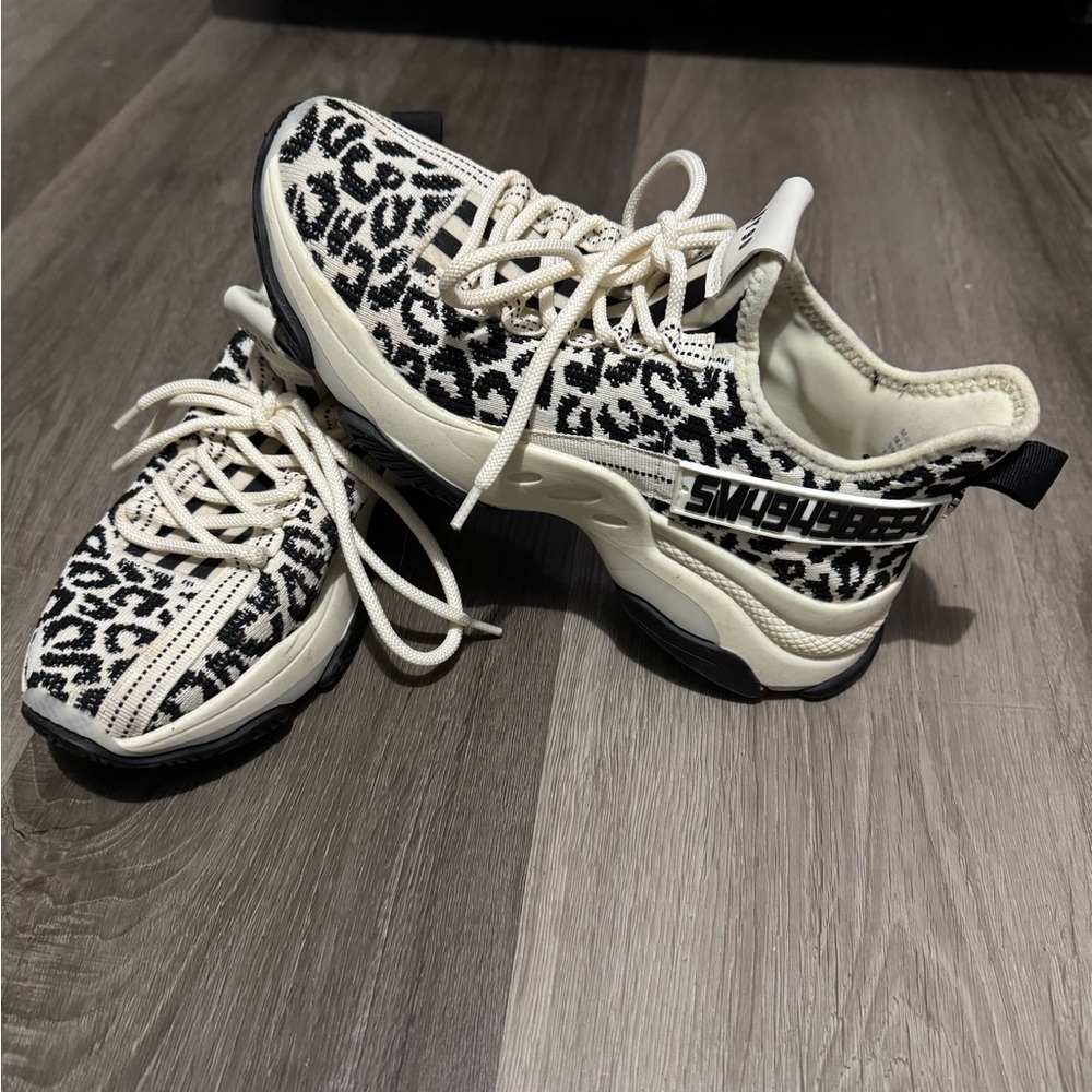 Steve Madden Black and Cream Leopard Sneakers